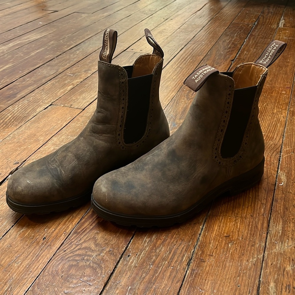 BLUNDSTONE Hightop Chelsea Boots